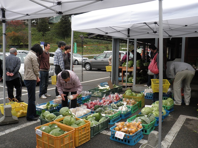 新そば祭と秋の収穫祭の写真